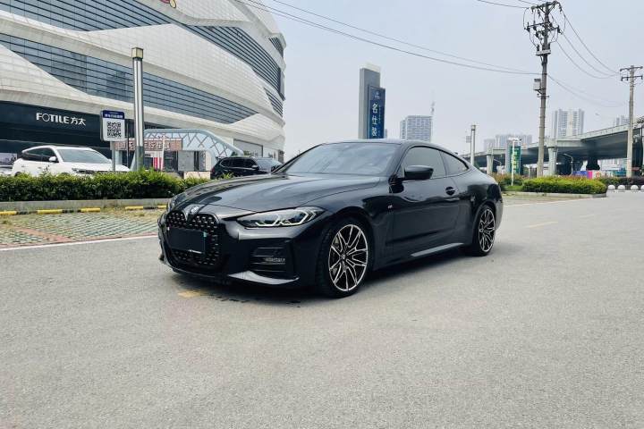 宝马 4系 430i M运动曜夜套装