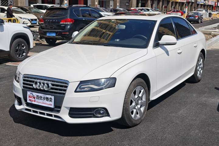 奥迪 A4L 2012款 2.0 TFSI 自动标准型