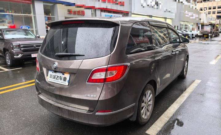 别克 GL8 2013款 2.4L LT豪华商务行政版