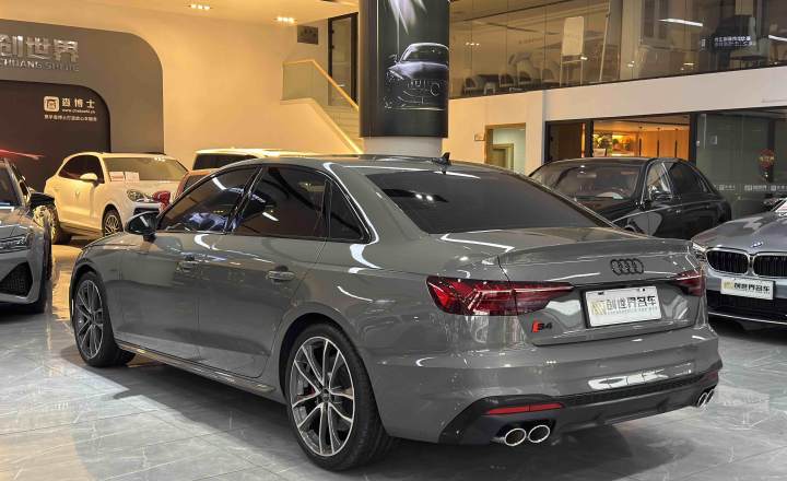 奥迪 S4 2023款 S4 3.0TFSI