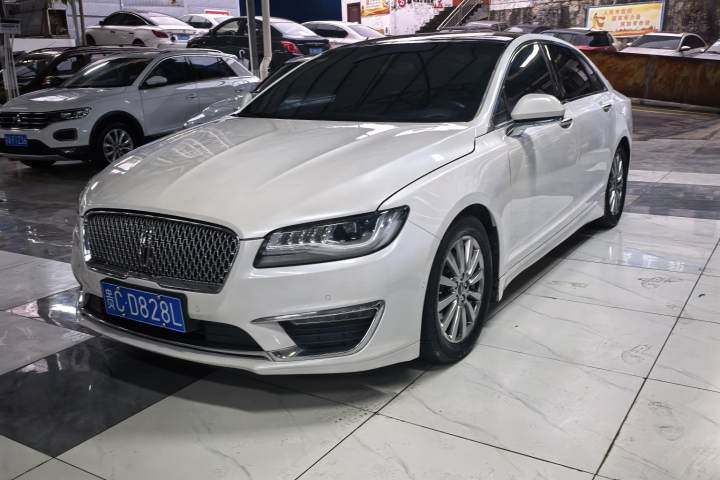 林肯 MKZ 2.0T 尊享版
