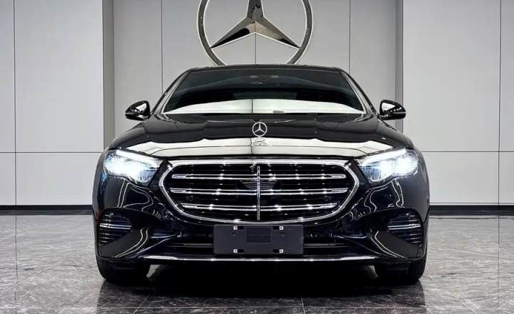 奔驰 E级 2025款 E 300 L 豪华型