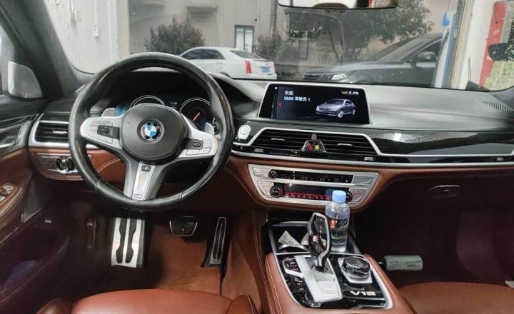 宝马 7系 2018款 M760Li xDrive