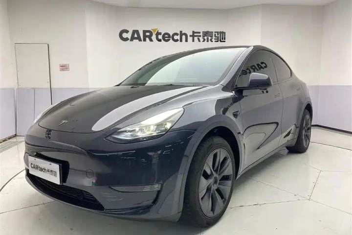 特斯拉 Model Y 长续航全轮驱动版