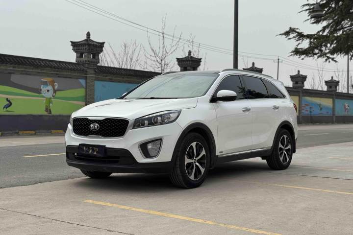 起亚 索兰托 索兰托L 2.4L 汽油4WD定制版 7座 国IV
