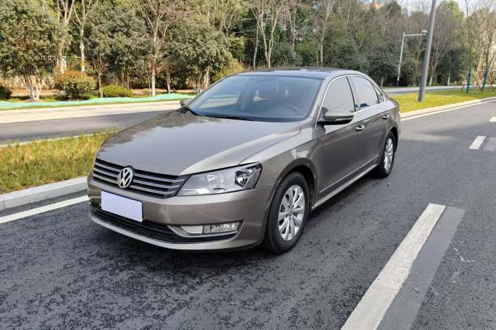 大众 帕萨特 2013款 1.8TSI DSG御尊版