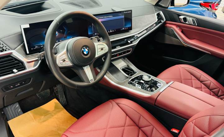 宝马 X5 2023款 xDrive 30Li 尊享型M运动曜夜套装