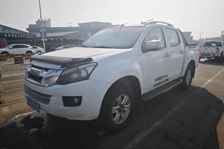 五十铃 D-MAX 3.0T四驱自动精英款4JJ1-TC HI