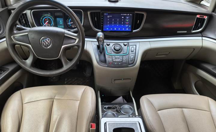 别克 GL8 2013款 2.4L LT豪华商务行政版