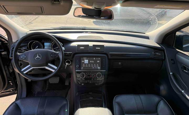奔驰 R级 2017款 R 320 4MATIC 商务型臻藏版
