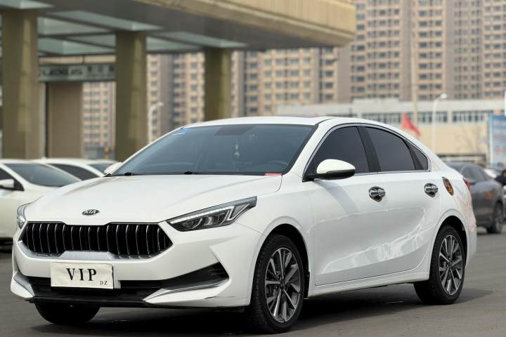 起亚 K3 1.5L CVT新锐天窗版