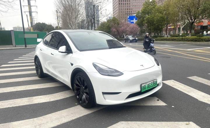 特斯拉 Model Y 2021款 Performance高性能全轮驱动版