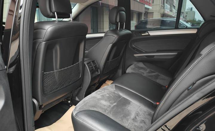 奔驰 M级 2010款 ML 300 4MATIC