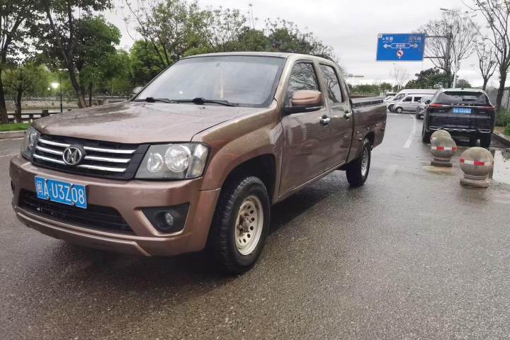 骐铃汽车 骐铃T100 2.8T三面开豪华版双排JE493ZLQ5D