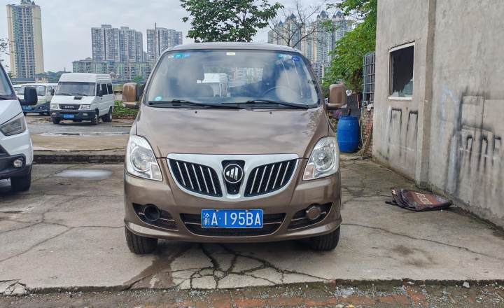 福田 风景G5 2019款 2.0L平顶长轴7座多用途乘用车4G63S4M