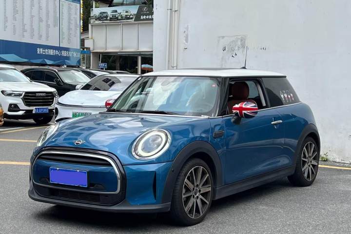 MINI  改款 1.5T COOPER 艺术家