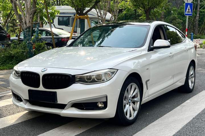 宝马 3系GT 320i 设计套装型