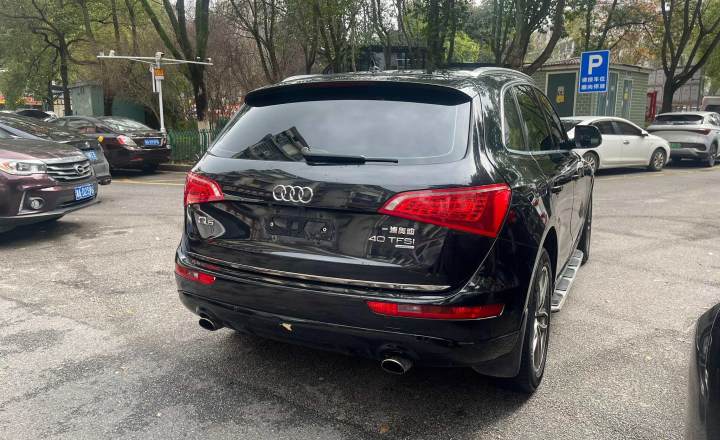 奥迪 Q5 2011款 2.0TFSI 豪华型