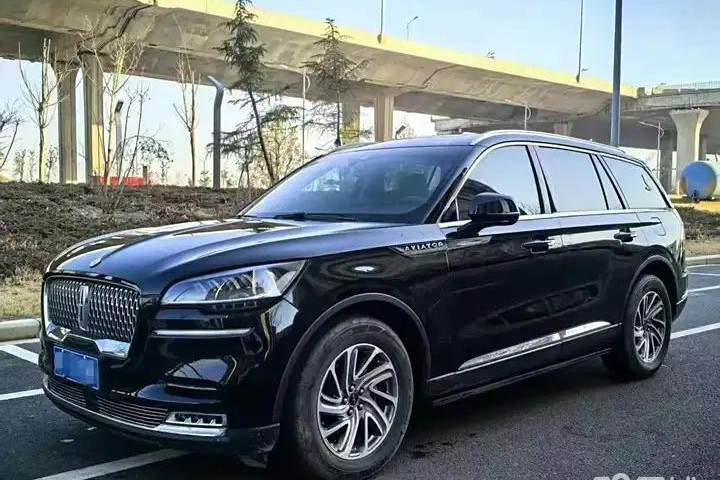 林肯 飞行家 3.0T V6 四驱尊享版