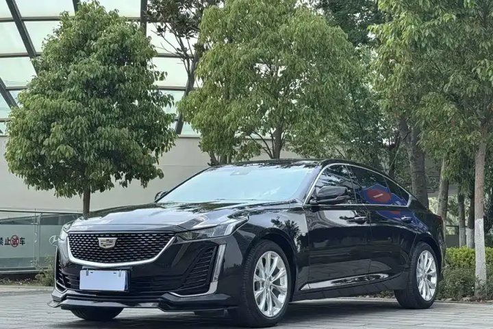 凯迪拉克 CT5 2023款 28T 豪华型（标准版）