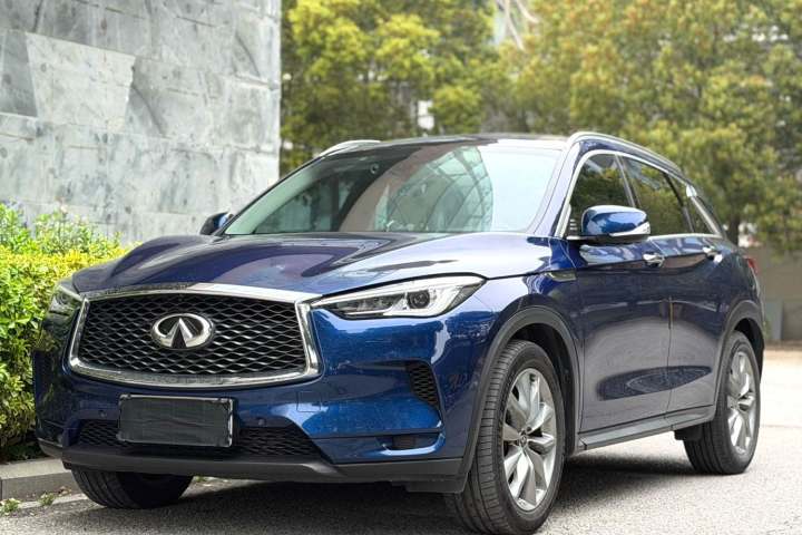 英菲尼迪 QX50 2.0T 四驱菁英版