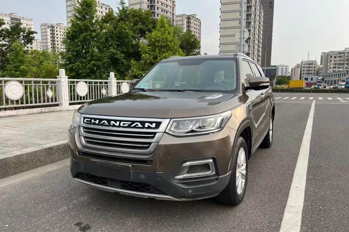 长安 CS95 2.0T 两驱智领版