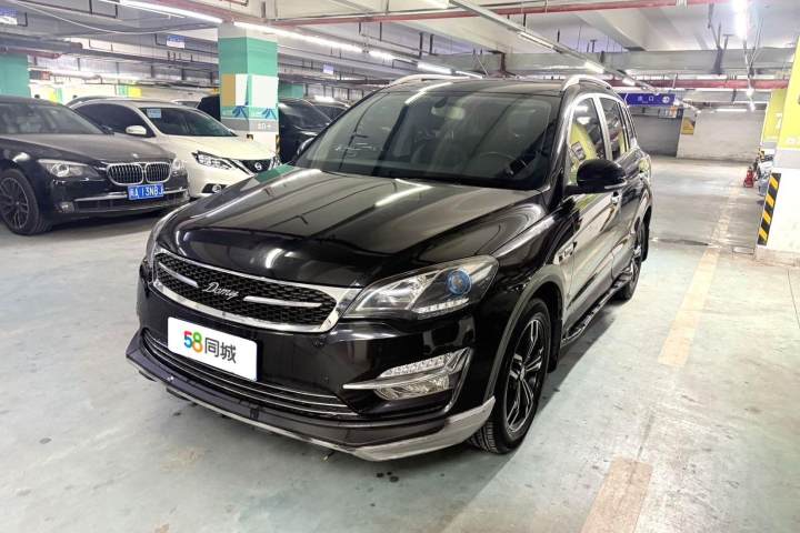 众泰 大迈X5 1.5T CVT丞相型 国V