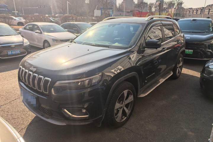 Jeep 自由光 2.0T 四驱探享版+自动驾驶智慧包 国VI