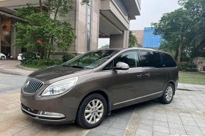 别克 GL8 3.0L GT豪华商务豪雅版