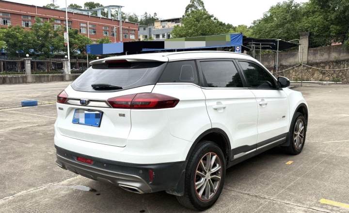 吉利汽车 博越 2018款 1.8TD 自动两驱智联型4G互联版