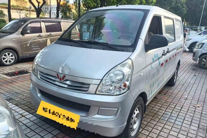 五菱汽车 五菱荣光 1.2L S 厢式运输车标准型5座