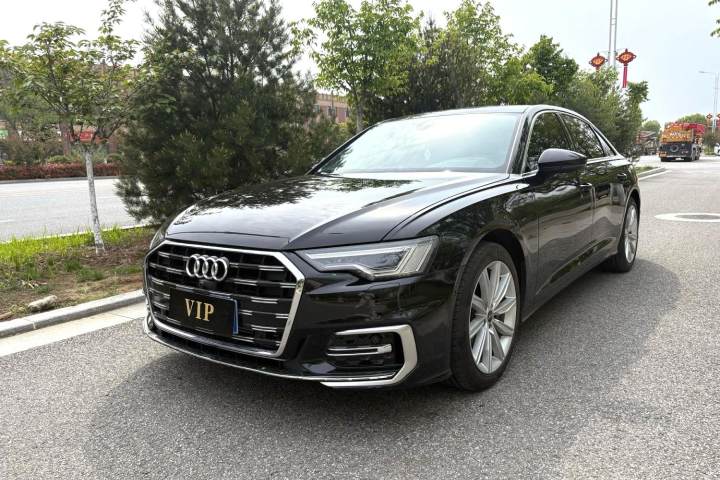 奥迪 A6L 45 TFSI 臻选动感型