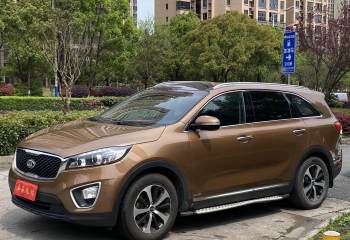 起亚 索兰托 2015款 索兰托L 2.4L 汽油4WD运动版 7座 国V