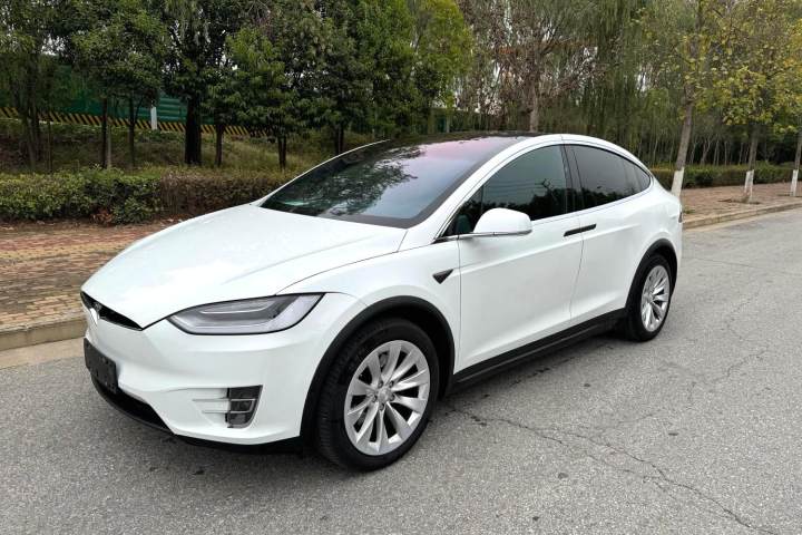 特斯拉 Model X 长续航版