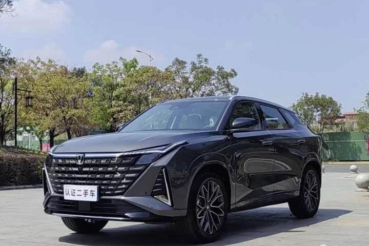 长安 UNI-T 1.5T 旗舰型