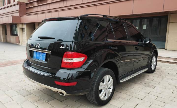奔驰 M级 2010款 ML 300 4MATIC
