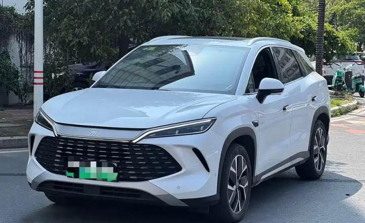 比亚迪 宋L DMi 2025款 智驾版 160km 超越型