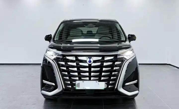 腾势 D9 2024款 DMi 980 四驱尊荣型