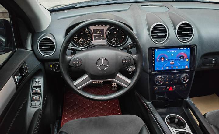 奔驰 M级 2010款 ML 300 4MATIC