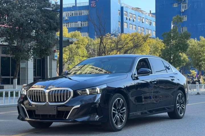 宝马 5系 525Li M运动套装