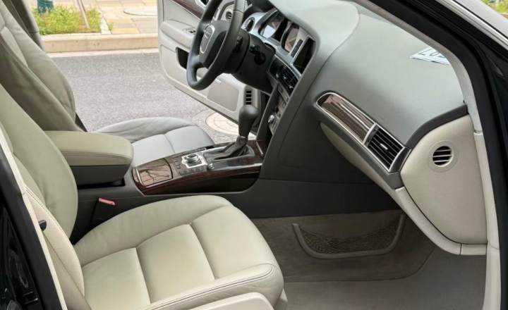 奥迪 A6L 2009款 2.8 FSI 豪华型