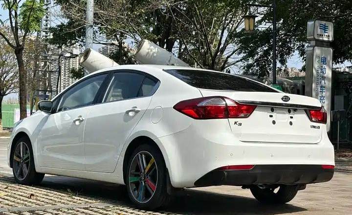 起亚 K3 2016款 1.6L 自动GL