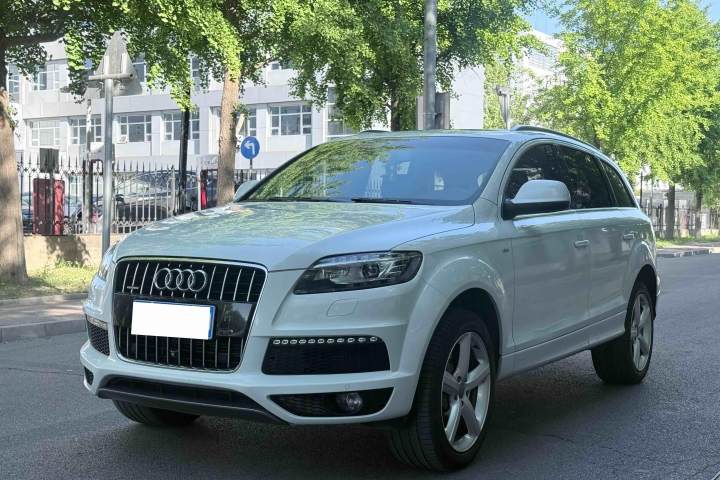 奥迪 Q7 2014款 35 TFSI 运动型