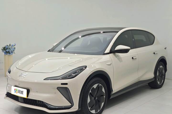 智己汽车 智己LS7 77kWh Urban Fit Pro后驱版