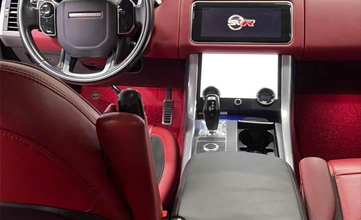 路虎 揽胜运动 2021款 3.0 L6 耀黑版