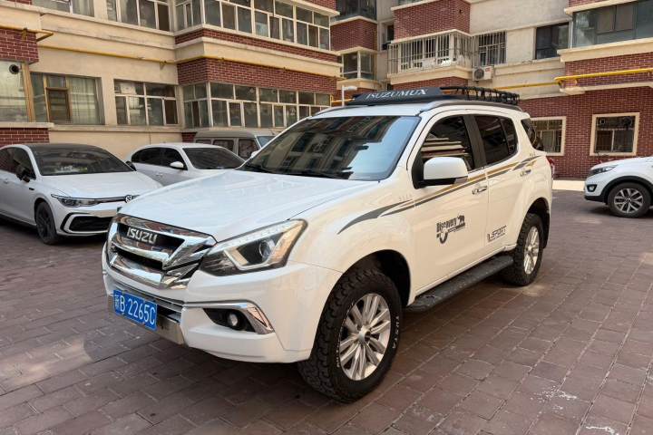 五十铃 mu-X牧游侠 1.9T 柴油自动四驱劲悦版 5座