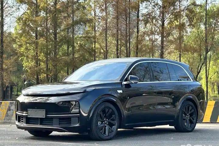 理想汽车 理想L8 2023款 Air