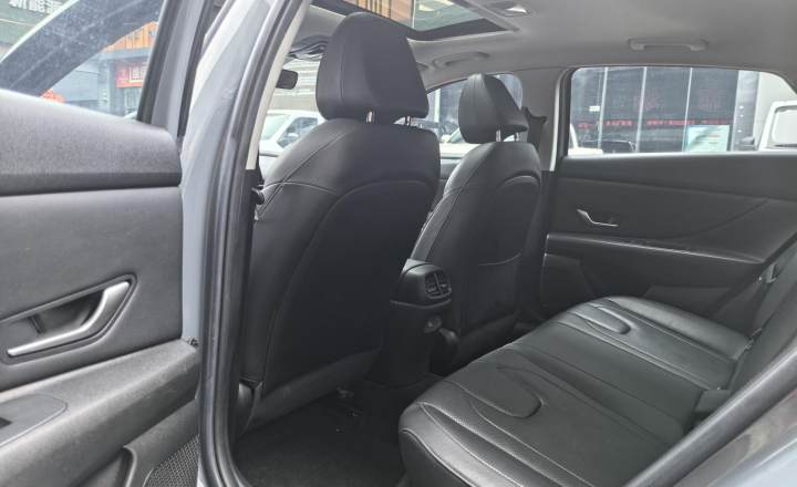 现代 伊兰特 2022款 1.5L CVT GLX精英版