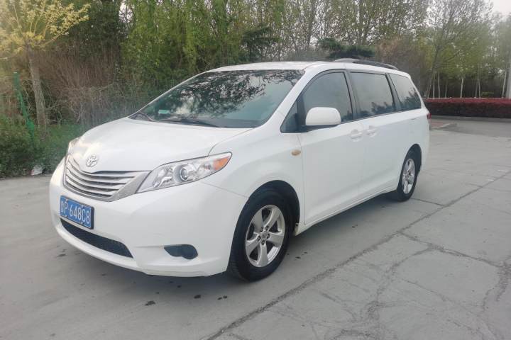 丰田 SIENNA 2.7L 两驱自动型