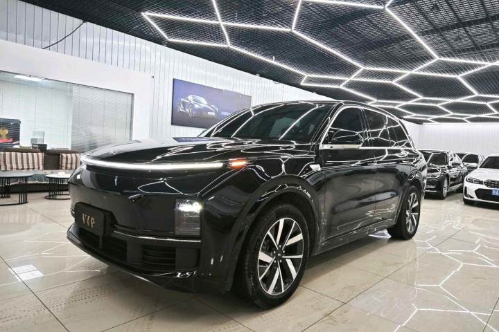 理想汽车 理想L8 2023款 Pro